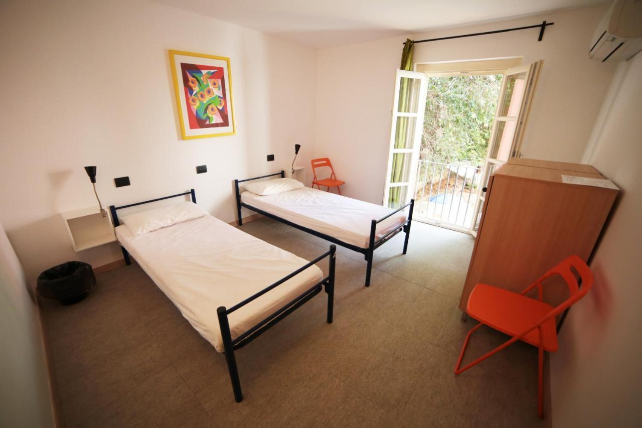 Hostel Castle *